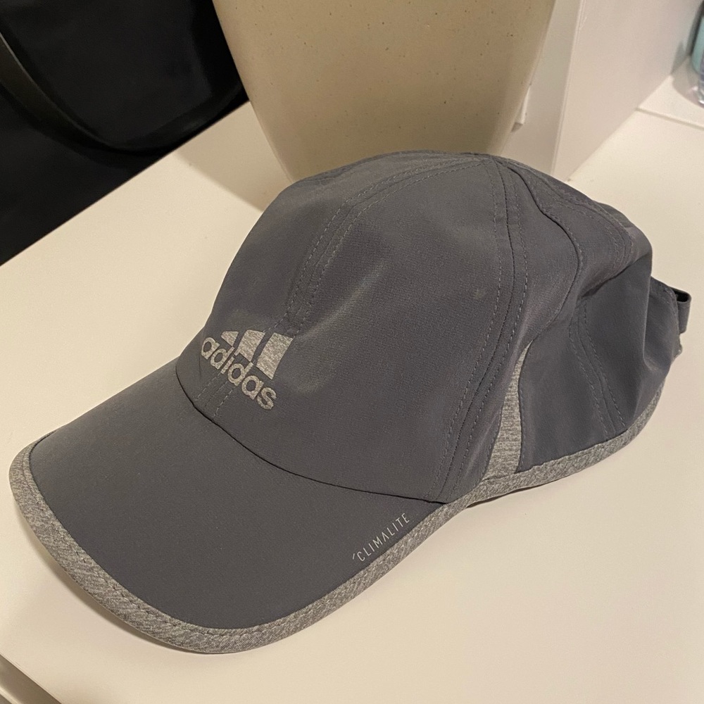 MENS ADIDAS CLIMALITE HATE GRAY